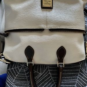 Dillen double pocket white pebbled Hobo satchel. Great condition.